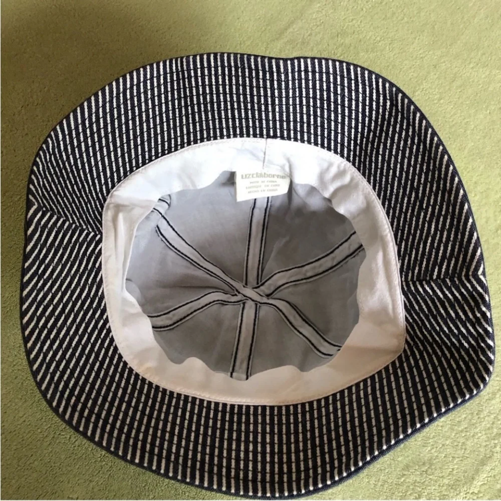 Liz Claiborne bucket hat denim blue white striped button inside hat brim 1980s